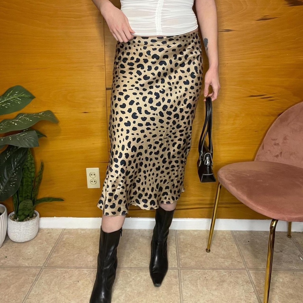 Réalisation Par Naomi leopard print midi skirt